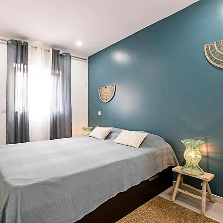 Amazing 2Bdr House W/ Patio & Free Parking *