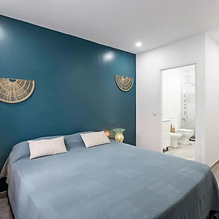Διαμέρισμα Amazing 2Bdr House W/ Patio & Free Parking