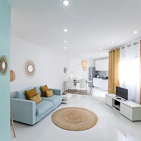 Amazing 2Bdr House W/ Patio & Free Parking Διαμέρισμα