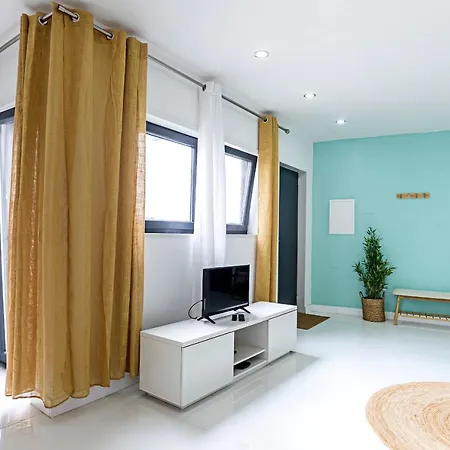 Amazing 2Bdr House W/ Patio & Free Parking Labruge